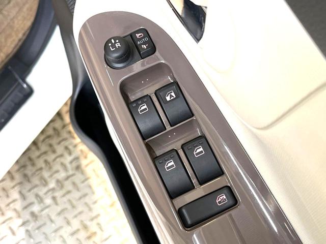 Xリミテッドメイクアップ SAII 禁煙車 社外SDナビ フルセグ Bluetooth バックカメラ 両側電動スライドドア スマートキー プッシュスタート LEDフォグランプ オートライト プライバシーガラス 盗難警報装着車(27枚目)