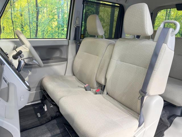X SA 禁煙車 衝突軽減 純正ナビ バックカメラ 電動スライドドア スマートキー オートエアコン オートライト アイドリングストップ プライバシーガラス ロールサンシェード ベンチシート(34枚目)