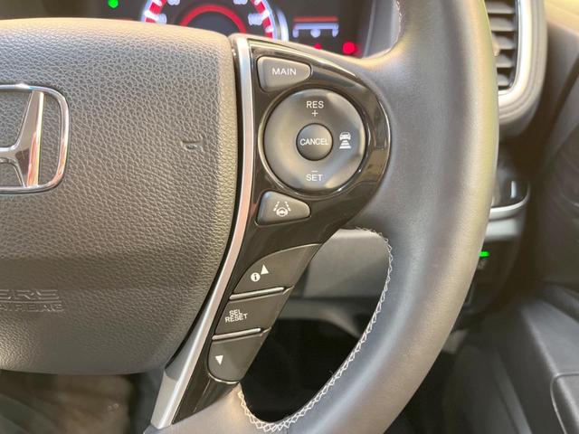 アブソルート・EXホンダセンシング ブラック革シート 純正9インチナビ フルセグ Bluetooth フリップダウンモニター 両側電動ドア マルチビューカメラ ブラインドスポットモニター 前席シートヒーター パワーシート LEDヘッド(26枚目)
