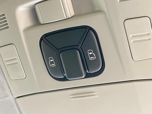 2.4Z 両側電動ドア 純正8型ナビ クリアランスソナー リアオートエアコン デュアルオートエアコン バックカメラ オットマン付きセカンドシート レザーシートカバー HIDヘッド 純正18インチアルミ(3枚目)