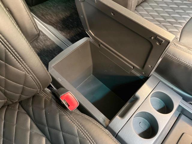2.4Z 両側電動ドア 純正8型ナビ クリアランスソナー リアオートエアコン デュアルオートエアコン バックカメラ オットマン付きセカンドシート レザーシートカバー HIDヘッド 純正18インチアルミ(46枚目)