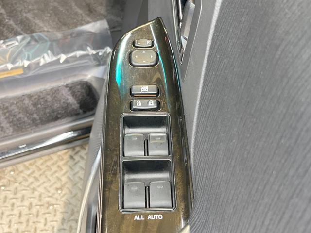 2.4ZプラチナセレクションIIタイプゴルドII 4WD アルパイン8型ナビ バックカメラ フリップダウンモニター 両側電動スライドドア リアオートエアコン クリアランスソナー スマートキー ETC デュアルエアコン パワーバックドア オットマン(29枚目)