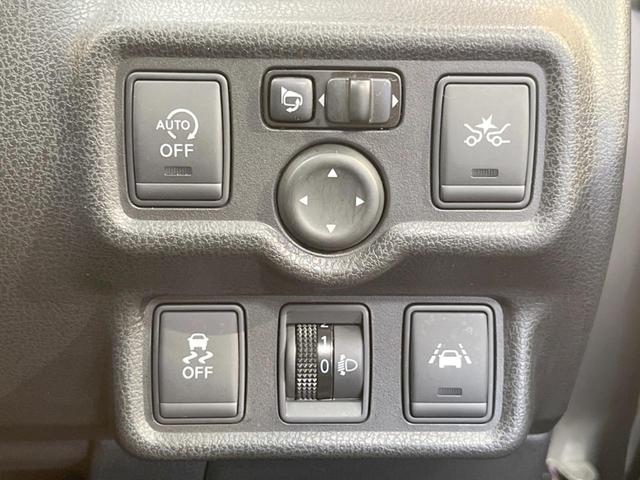 X エマージェンシーブレーキ SDナビ スマートキー Bluetooth ETC オートライト 禁煙車 電動格納ミラー 盗難防止システム プライバシーガラス 横滑り防止機能 アイドリングストップ(7枚目)