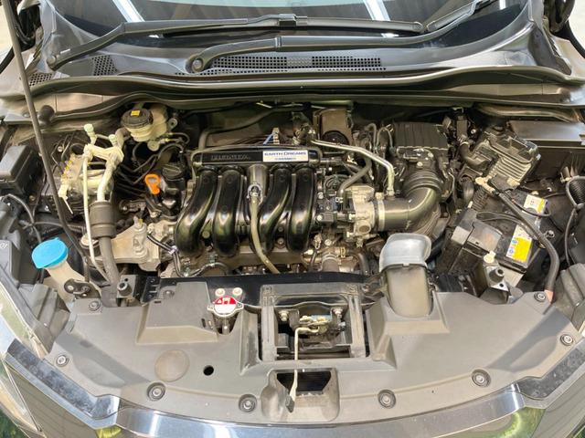 X・ホンダセンシング SDナビ フルセグ Bluetooth バックカメラ ステアリングスイッチ LEDヘッドランプ オートライト 革巻きステアリング サイド&カーテンエアバック プラズマクラスター付オートエアコン(19枚目)
