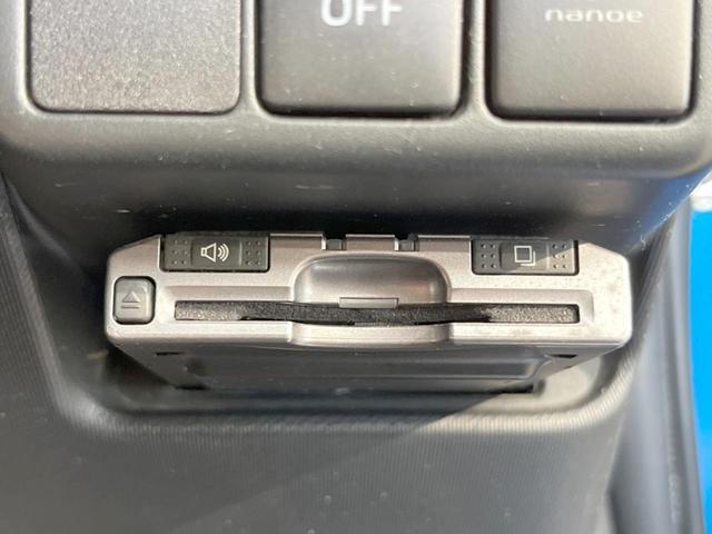 S 純正ナビ バックカメラ フルセグTV Bluetooth接続 運転席側シートヒーター ETC車載器 オートエアコン 電動格納ミラー パワーウィンドウ プライバシーガラス 禁煙車(7枚目)