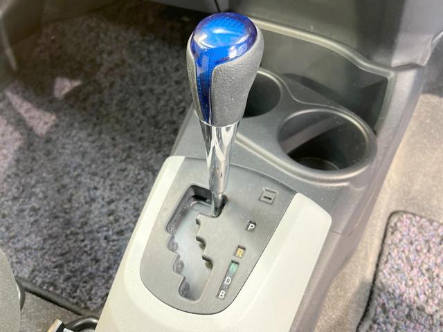 S 純正ナビ バックカメラ フルセグTV Bluetooth接続 運転席側シートヒーター ETC車載器 オートエアコン 電動格納ミラー パワーウィンドウ プライバシーガラス 禁煙車(19枚目)