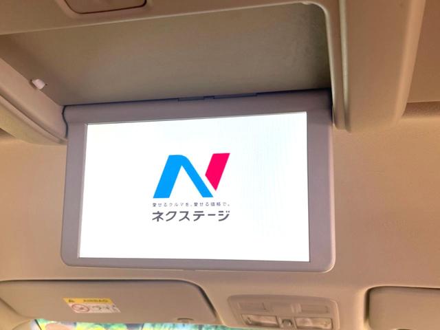 D プレミアム ディーゼル 純正ナビ フリップダウンモニター 両側電動ドア バックカメラ パワーバックドア パートタイム4WD パワーシート オートライト オートエアコン 禁煙車 ワンオーナー(3枚目)