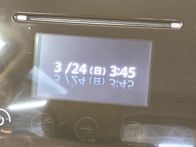 Ｘ　純正ディスプレイオーディオ　バックカメラ　スマートキー　オートエアコン　電動格納ミラー　シートアンダーボックス　ウインカーミラー　パワーウインドウ　ＣＤ　ＵＳＢソケット　ワンオーナー　禁煙車(3枚目)