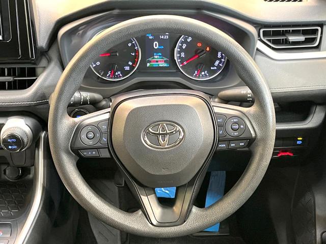 ＲＡＶ４ Ｘ　モデリスタエアロ　ディスプレイオーディオ　バックカメラ　セーフティセンス　レーダークルーズコントロール　クリアランスソナー　純正ＯＰ１８インチＡＷ　ＥＴＣ　スマーキー　オートハイビーム　ＬＥＤヘッド（13枚目）