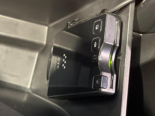 スイフト ＸＧ　ＳＤナビ　ＥＴＣ　スマートキー　オートエアコン　電動格納ミラー　ヘッドライトレベライザー　シガーソケット　パワーウインドウ　ワンオーナー　禁煙車（4枚目）