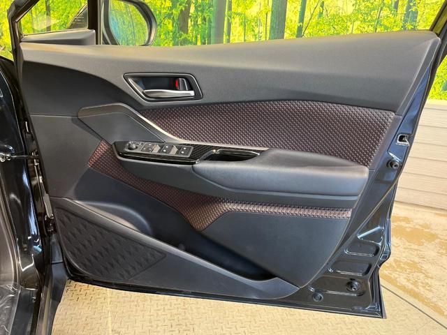 Ｃ－ＨＲ Ｇ　純正９インナビ　バックカメラ　トヨタセーフティーセンス　ブラインドスポットモニター　オートエアコン　禁煙車　シートヒーター　ＥＴＣ　ＬＥＤヘッドライト　１８インチ純正アルミホイール　スマートキー（41枚目）