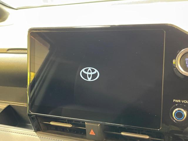 【メーカー純１０型ナビ】インテリアに溶け込むスタイリッシュな「専用設計」メーカーナビを装備♪視認性や操作性など基本性能にも優れ、より上質なカーライフをお楽しみいただけます。