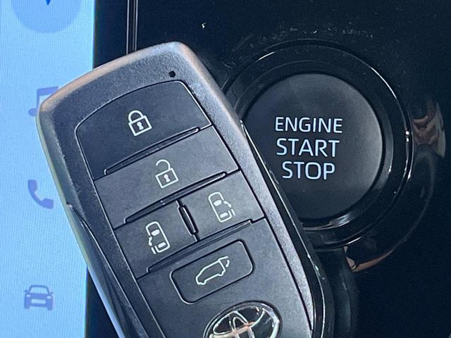 ヴォクシー Ｓ－Ｚ　フリップダウンモニター　メーカー１０型ナビ　バックカメラ　前中席シートヒーター　３眼ＬＥＤヘッド　両側電動ドア　レーダークルーズ　ドラレコ　ハーフレザー　ＥＴＣ　ドラレコ　純正１７ＡＷ　ワンオーナー（29枚目）