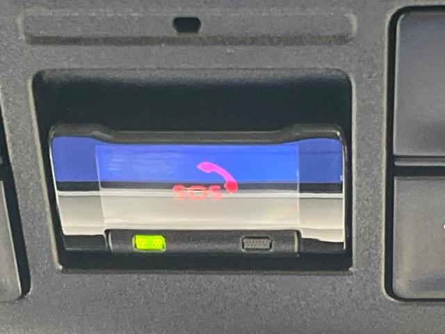 ヴォクシー Ｓ－Ｚ　フリップダウンモニター　メーカー１０型ナビ　バックカメラ　前中席シートヒーター　３眼ＬＥＤヘッド　両側電動ドア　レーダークルーズ　ドラレコ　ハーフレザー　ＥＴＣ　ドラレコ　純正１７ＡＷ　ワンオーナー（34枚目）