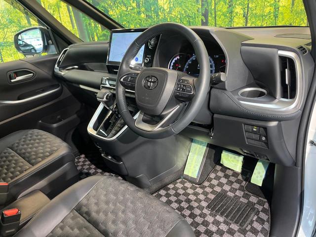 ヴォクシー Ｓ－Ｚ　フリップダウンモニター　メーカー１０型ナビ　バックカメラ　前中席シートヒーター　３眼ＬＥＤヘッド　両側電動ドア　レーダークルーズ　ドラレコ　ハーフレザー　ＥＴＣ　ドラレコ　純正１７ＡＷ　ワンオーナー（50枚目）