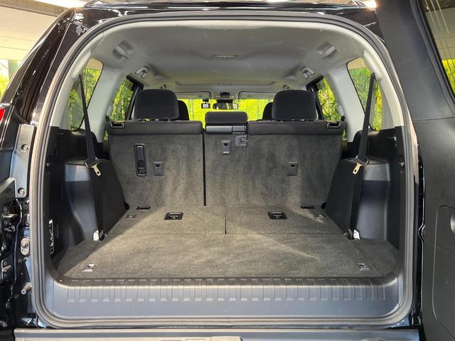 ランドクルーザープラド ＴＸ　４ＷＤ　７人乗り　サンルーフ　純正９型ナビ　バックカメラ　衝突被害軽減システム　レーダークルーズ　禁煙車　ドラレコ　コーナーセンサー　スマートキー　ＬＥＤヘッド　ルーフレール　ビルトインＥＴＣ（12枚目）