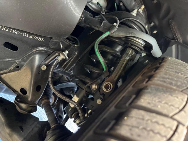ランドクルーザープラド ＴＸ　４ＷＤ　７人乗り　サンルーフ　純正９型ナビ　バックカメラ　衝突被害軽減システム　レーダークルーズ　禁煙車　ドラレコ　コーナーセンサー　スマートキー　ＬＥＤヘッド　ルーフレール　ビルトインＥＴＣ（20枚目）
