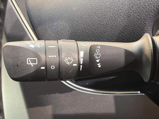 プリウス Ｓツーリングセレクション・ブラックエディション　モデリスタエアロ　純正８型ＤＡ　ナビキット付　バックカメラ　レーダークルーズ　セーフティサポート　シートヒーター　ＡＣ１００Ｖ　合皮レザーシート　ＬＥＤヘッド　ドラレコ　ＥＴＣ　ワンオーナー　禁煙車（35枚目）