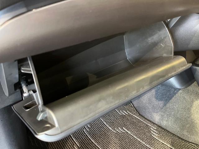 プリウス Ｓツーリングセレクション・ブラックエディション　モデリスタエアロ　純正８型ＤＡ　ナビキット付　バックカメラ　レーダークルーズ　セーフティサポート　シートヒーター　ＡＣ１００Ｖ　合皮レザーシート　ＬＥＤヘッド　ドラレコ　ＥＴＣ　ワンオーナー　禁煙車（39枚目）