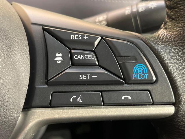 セレナ ｅ－パワー　ハイウェイスターＶ　純正１０型ナビ　全周囲カメラ　プロパイロット　両側電動ドア　レーダークルーズ　衝突軽減　デジタルインナーミラー　ブラインドスポットモニター　ＥＴＣ　ＬＥＤヘッド　１５ＡＷ　スマートキー（6枚目）