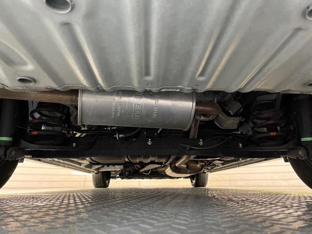 セレナ ｅ－パワー　ハイウェイスターＶ　純正１０型ナビ　全周囲カメラ　プロパイロット　両側電動ドア　レーダークルーズ　衝突軽減　デジタルインナーミラー　ブラインドスポットモニター　ＥＴＣ　ＬＥＤヘッド　１５ＡＷ　スマートキー（19枚目）