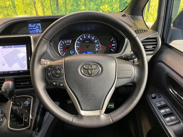 ヴォクシー ＺＳ　煌　純正９型ナビ　フリップダウン　両側電動ドア　ＬＥＤヘッド　ＥＴＣ　禁煙車　純正１６ＡＷ　リアオートエアコン　ドアバイザー　アイドリングストップ　横滑り防止　Ｂｌｕｅｔｏｏｔｈ　ＣＤ　スマートキー（12枚目）