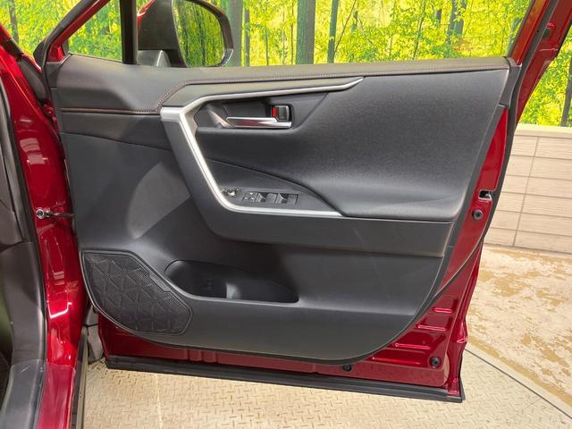 ＲＡＶ４ アドベンチャー　４ＷＤ　純正９型ナビ　バックカメラ　クリアランスソナー　レーダークルーズ　ＥＴＣ車載器　シートヒーター　シートクーラー　ステリングヒーター　合皮レザーシート　ＬＥＤヘッド　純正１９ＡＷ　ワンオーナー（42枚目）