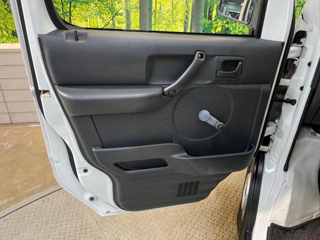 キャリイトラック ＫＣ　４ＷＤ　ＭＴ車　禁煙車　純正カーオーディオ　ヘッドライトレベライザー（27枚目）