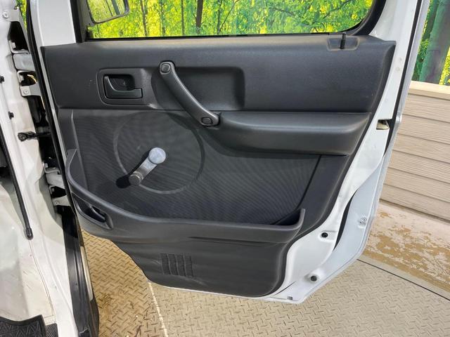 キャリイトラック ＫＣ　４ＷＤ　ＭＴ車　禁煙車　純正カーオーディオ　ヘッドライトレベライザー（28枚目）
