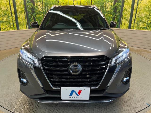 キックス Ｘ　純正９型ナビ　全周囲カメラ　衝突軽減装置　プロパイロット　禁煙車　２トーンカラー　ハーフレザーシート　シートヒーター　ドラレコ　コーナーセンサー　レーンキープ　ＬＥＤヘッド　ＥＴＣ　ステアリンヒーター（15枚目）