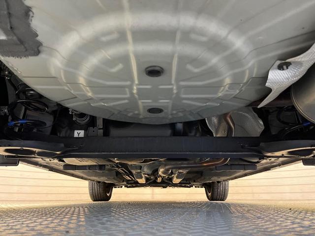 キックス Ｘ　純正９型ナビ　全周囲カメラ　衝突軽減装置　プロパイロット　禁煙車　２トーンカラー　ハーフレザーシート　シートヒーター　ドラレコ　コーナーセンサー　レーンキープ　ＬＥＤヘッド　ＥＴＣ　ステアリンヒーター（19枚目）