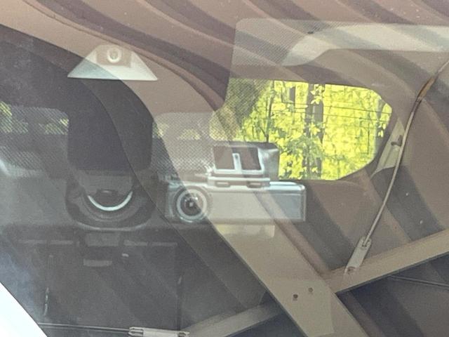 キックス Ｘ　純正９型ナビ　全周囲カメラ　衝突軽減装置　プロパイロット　禁煙車　ハーフレザーシート　ドライブレコーダー　コーナーセンサー　レーンキープ　スマートキー　ＬＥＤヘッド　ＥＴＣ　オートマチックハイビーム（27枚目）