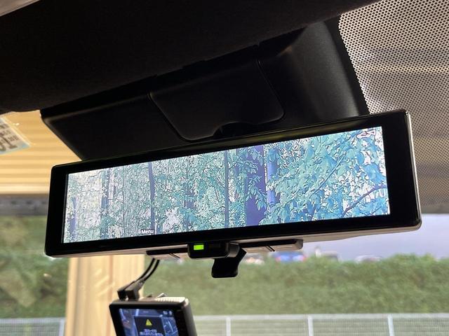 オーラ ニスモ　純正９型ナビ　全周囲カメラ　禁煙車　デジタルインナーミラー　ハーフレザーシート　コーナーセンサー　スマートキー　ＬＥＤヘッド　ＥＴＣ２．０　ドライブレコーダー　プロパイロット　ニスモエアロ（5枚目）