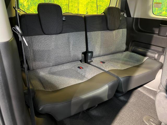 フリード エアー　ＥＸ　登録済未使用車　６人乗り　両側電動ドア　レーダークルーズ　前席シートヒーター　ホンダセンシング　デジタルインナーミラー　ハーフレザー　ＬＥＤヘッド　純正１５ＡＷ　アイドリングストップ　スマートキー（10枚目）