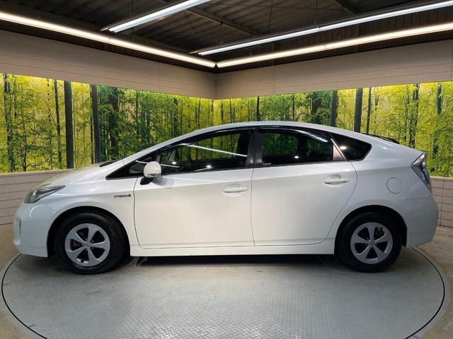 プリウス S 純正ナビ バックカメラ 禁煙車 HIDヘッド ETC スマートキー オートライト オートエアコン 純正15インチAW Bluetooth CD/DVD 革巻きステアリング ステアリングスイッチ(50枚目)