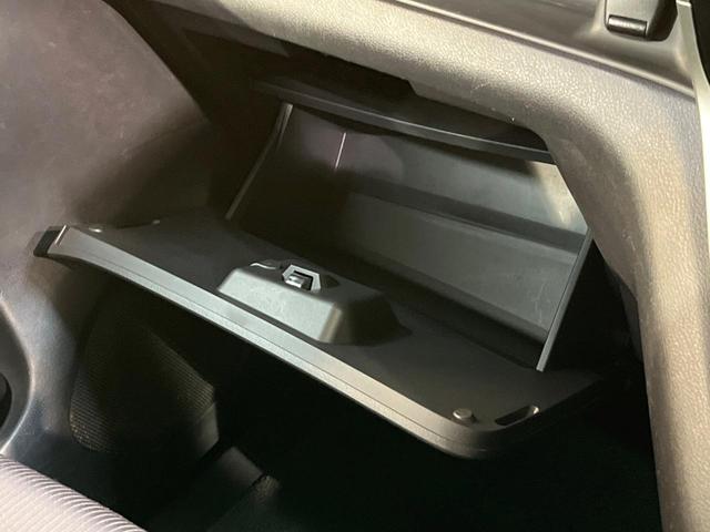 セレナ ハイウェイスター　ＶセレクションＩＩ　両側電動スライド　純正９型ナビ　フリップダウンモニター　全周囲カメラ　衝突軽減装置　プロパイロット　ドラレコ　レーンキープアシスト　スマートキー　ＬＥＤヘッド　ＥＴＣ　オートマチックハイビーム（42枚目）