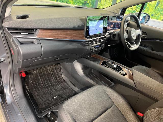 オーラ G 純正9インチナビ デジタルインナーミラー 全周囲カメラ 衝突被害軽減システム 禁煙車 ハーフレザーシート ETC ドラレコ コーナーセンサー LEDヘッド 車線逸脱警報 オートライト スマートキー(46枚目)