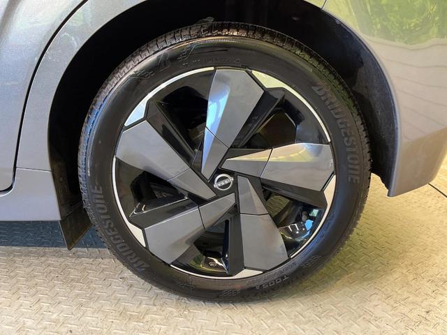 オーラ G 純正9インチナビ デジタルインナーミラー 全周囲カメラ 衝突被害軽減システム 禁煙車 ハーフレザーシート ETC ドラレコ コーナーセンサー LEDヘッド 車線逸脱警報 オートライト スマートキー(61枚目)