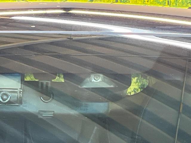 シャトル ハイブリッドX ホンダセンシング 純正8インチナビ バックカメラ シートヒーター レーダークルーズ ホンダセンシング ハーフレザー ETC LEDヘッド ドラレコ 横滑り防止 Bluetooth オートエアコン スマートキー(5枚目)