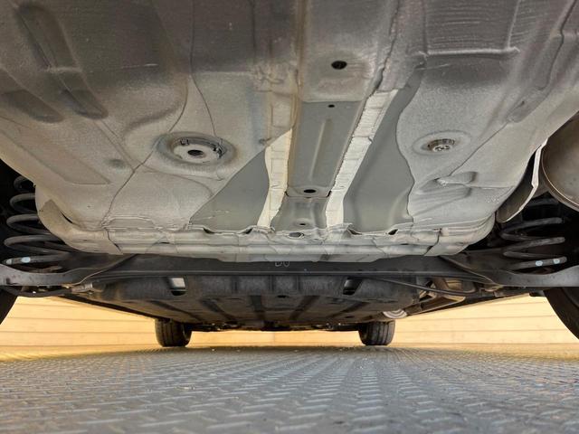 シャトル ハイブリッドX ホンダセンシング 純正8インチナビ バックカメラ シートヒーター レーダークルーズ ホンダセンシング ハーフレザー ETC LEDヘッド ドラレコ 横滑り防止 Bluetooth オートエアコン スマートキー(19枚目)