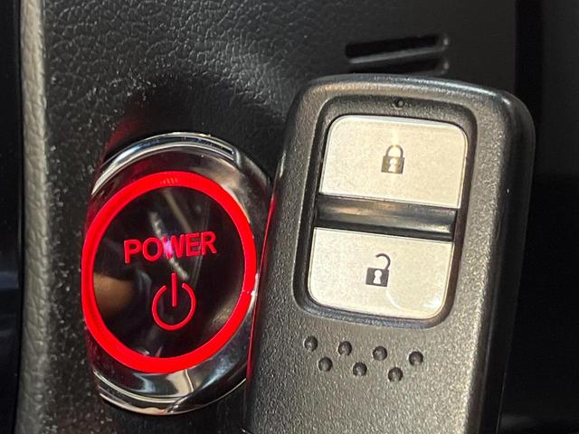 シャトル ハイブリッドX ホンダセンシング 純正8インチナビ バックカメラ シートヒーター レーダークルーズ ホンダセンシング ハーフレザー ETC LEDヘッド ドラレコ 横滑り防止 Bluetooth オートエアコン スマートキー(28枚目)