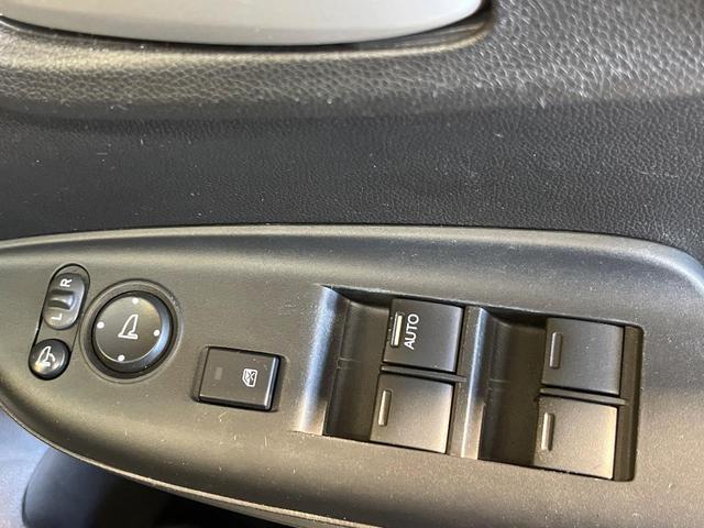 シャトル ハイブリッドX ホンダセンシング 純正8インチナビ バックカメラ シートヒーター レーダークルーズ ホンダセンシング ハーフレザー ETC LEDヘッド ドラレコ 横滑り防止 Bluetooth オートエアコン スマートキー(42枚目)