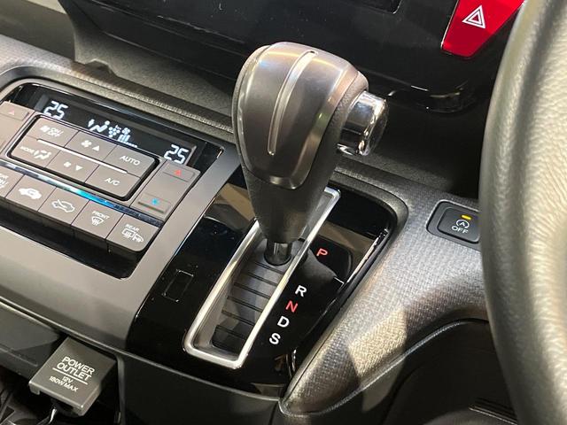 ステップワゴンスパーダ スパーダ　８人乗り　衝突軽減　純正ナビ　フリップダウン　バックカメラ　両側電動ドア　アダプティブクルーズ　ＥＴＣ　ドラレコ　純正１６ＡＷ　ＬＥＤヘッド　アイドリングストップ　Ｂｌｕｅｔｏｏｔｈ　スマートキー（21枚目）