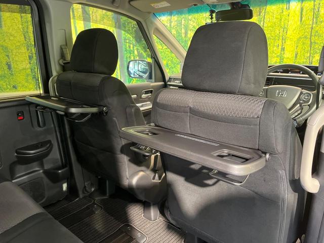 ステップワゴンスパーダ スパーダ　８人乗り　衝突軽減　純正ナビ　フリップダウン　バックカメラ　両側電動ドア　アダプティブクルーズ　ＥＴＣ　ドラレコ　純正１６ＡＷ　ＬＥＤヘッド　アイドリングストップ　Ｂｌｕｅｔｏｏｔｈ　スマートキー（51枚目）