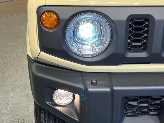 ジムニー XC ターボ 届出済未使用車 寒冷地仕様 衝突軽減装置 シートヒーター クルーズコントロール スマートキー LEDヘッド 車線逸脱警報 誤発進抑制機能 オートライト オートエアコン 純正16インチAW(13枚目)