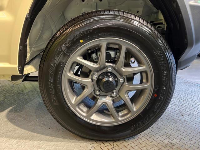 ジムニー XC ターボ 届出済未使用車 寒冷地仕様 衝突軽減装置 シートヒーター クルーズコントロール スマートキー LEDヘッド 車線逸脱警報 誤発進抑制機能 オートライト オートエアコン 純正16インチAW(55枚目)
