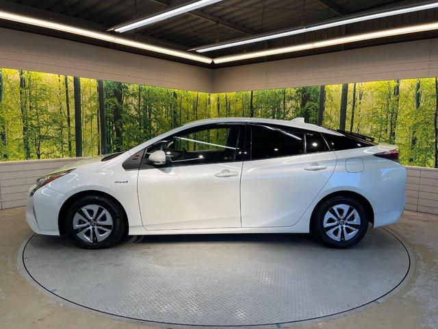 プリウス A 純正9型ナビ バックカメラ セーフティセンス レーダークルーズ コーナーセンサー スマートキー LEDヘッド ETC オートマチックハイビーム ブラインドスポットモニター 車線逸脱警報 オートライト(60枚目)