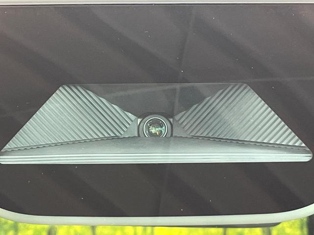 N-BOX ベースグレード ホンダセンシング 電動スライドドア アダプティブクルーズ 禁煙車 コーナーセンサー レーンキープ スマートキー LEDヘッド オートマチックハイビーム 車線逸脱警報 誤発進抑制機能 オートライト(3枚目)