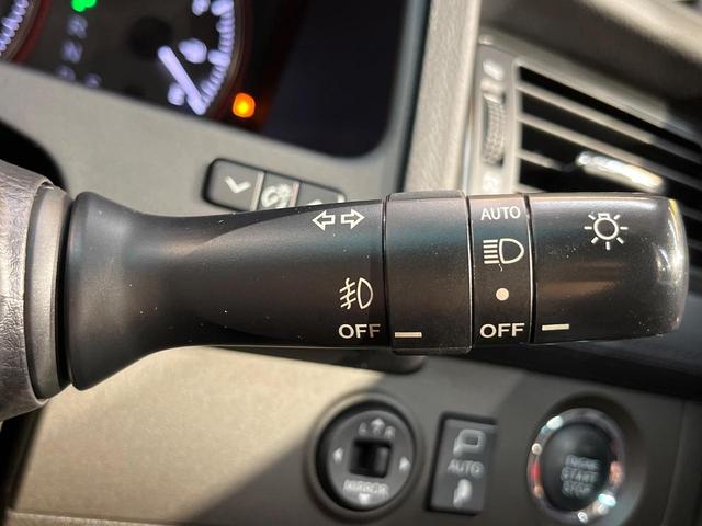 クラウン ２．５アスリート　ナビパッケージ　純正ナビ　バックカメラ　スーパーライブサウンド　禁煙車　本革シート　シートヒーター／シートエアコン　パワーシート　ＨＩＤヘッド　ＥＴＣ　クルコン　Ｂｌｕｅｔｏｏｔｈ　ＣＤ／ＤＶＤ　革巻きステアリング（32枚目）