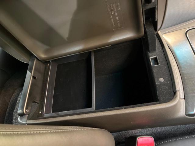 クラウン ２．５アスリート　ナビパッケージ　純正ナビ　バックカメラ　スーパーライブサウンド　禁煙車　本革シート　シートヒーター／シートエアコン　パワーシート　ＨＩＤヘッド　ＥＴＣ　クルコン　Ｂｌｕｅｔｏｏｔｈ　ＣＤ／ＤＶＤ　革巻きステアリング（42枚目）